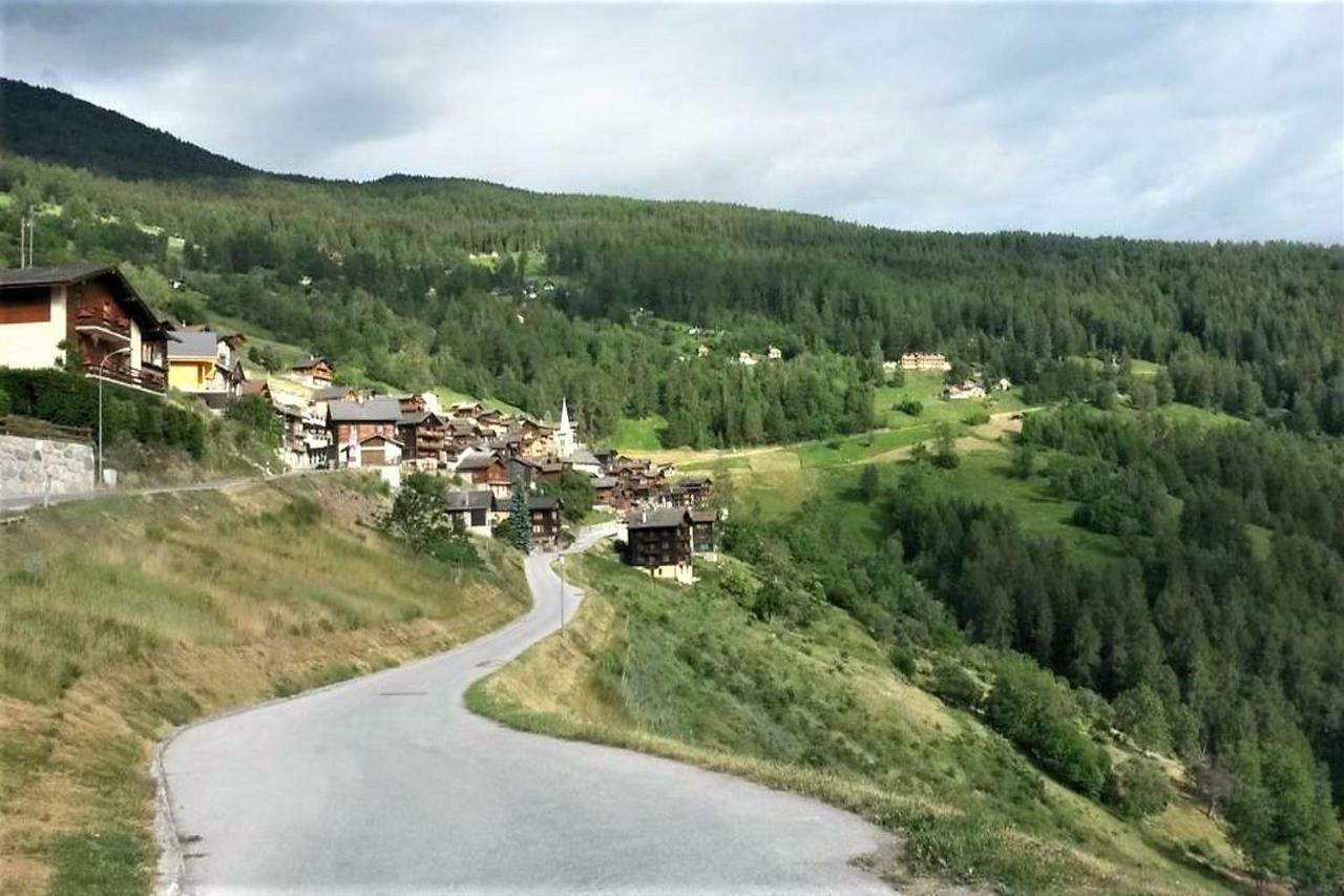 La Chaumiere D'Herens Vernamiege Exterior photo